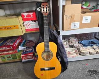 5578 Acoustic Guitar with Case