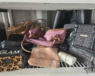 2866 Purses