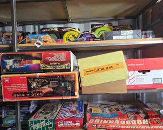5560 Collectable Trains with Extra Tracks