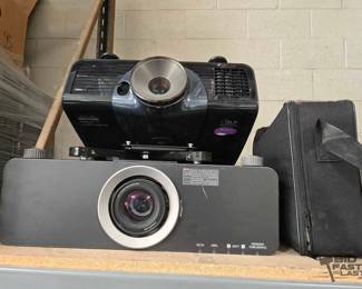 2518 3 Projectors
