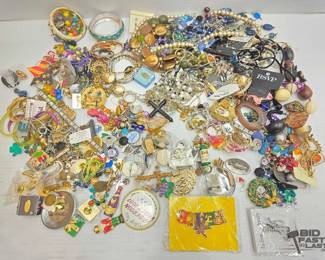 1004 Costume Jewlery