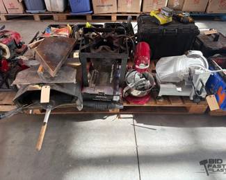 8100 Kitchen Equipment
