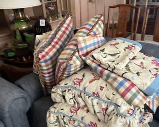 Custom queen bedding 