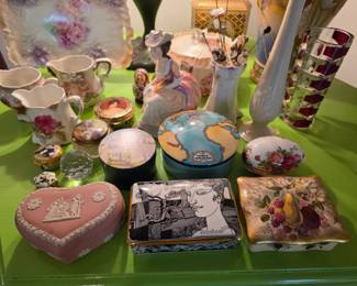 Decorative collectibles