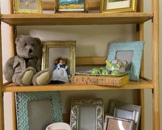 Beautiful picture frames, two large antique lace pieces