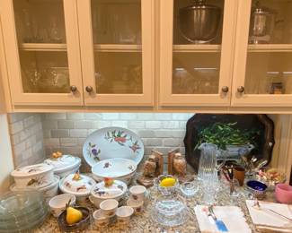 Eversham China, serving and hosting  items