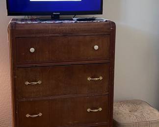 Small Scale Floor Lamp, Antique Dresser, 2 Ottomans, TV
