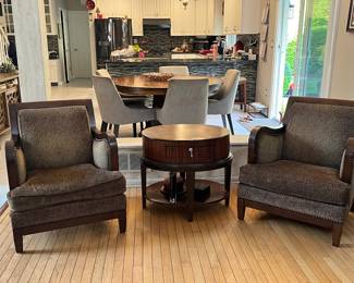 Leopard chairs and table