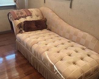 Chaise lounge 