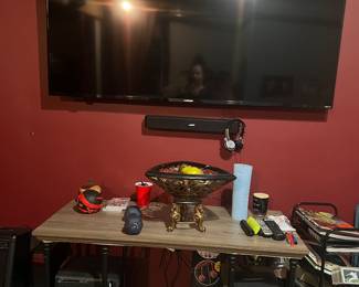 Flat screen television 