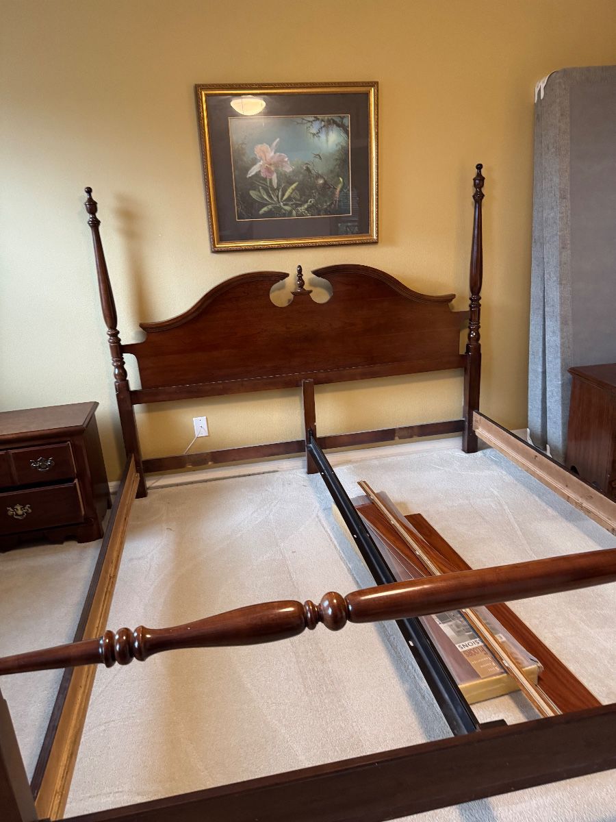 Thomasville antique solid wood  king bedroom set