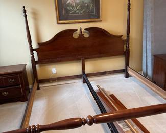 Thomasville antique solid wood  king bedroom set