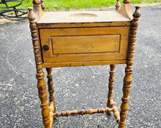 Smoking Stand