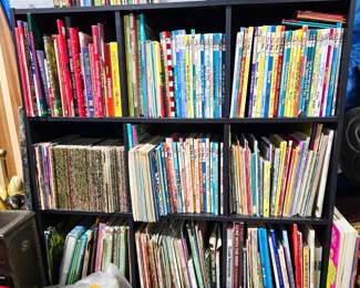 Hundreds of Childrens Books - Golden Books, Disney, Dr Seuss etc.