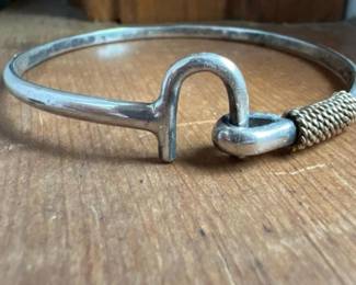 109 14kgoldbanglebracelet1121gwithtwi