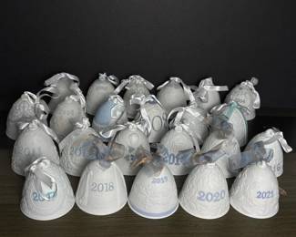 160 lladrannualporcelainbellornamentcol