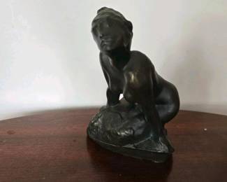 056 smallbronzefigurineofkneelingnudew