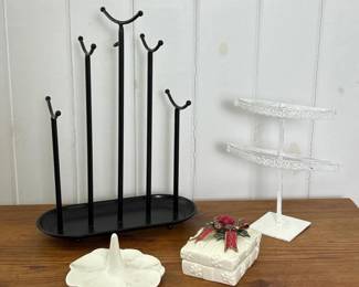 176 fourassorteddecorativejewelryholders