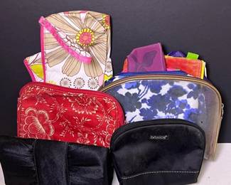 319 assortedlotofcosmeticmakeupbagsmix