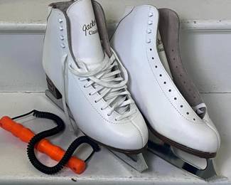 257 jacksonclassiquewomensfigureskates