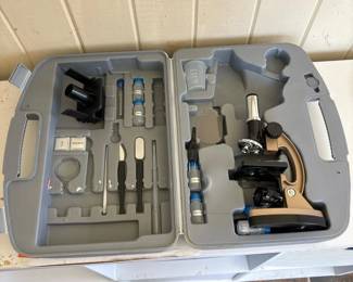 154 studentmicroscopekitwithaccessories