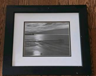 085 20x16framedblackwhitebeachpierphot