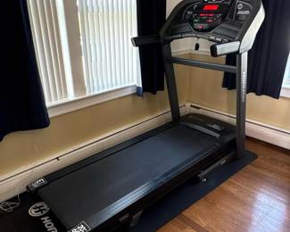 192 horizonfitnesst202treadmill