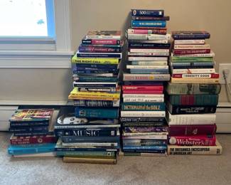 239 largelotofmixedbooksfictionnonfic