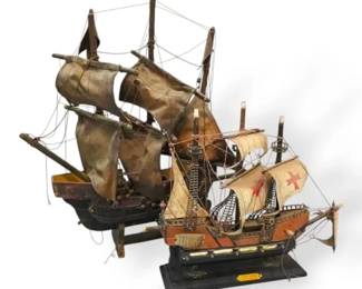 Santa Maria Columbus Flagship 1492 Model Ship  Pirate Model Ship