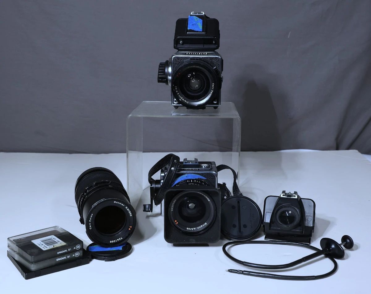 Vintage Hasselblad, Carl Zeiss And More- Shippable Lot #: 19