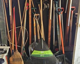 Assorted Garden Tools Lot