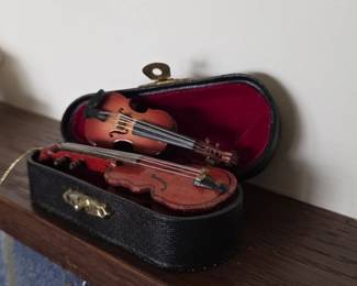 Miniature Violins in Case second image