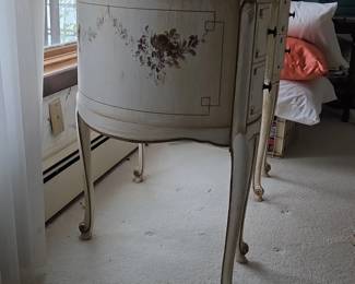 French Provincial Vanity and Chair fourth image