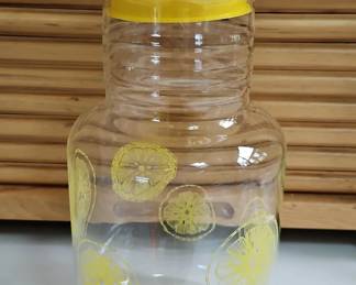 Pyrex Glass Pitcher with Lemon Slices