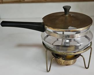 Glass sauce warmer with burner