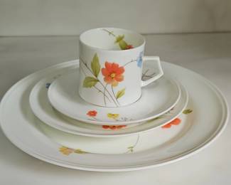 Mikasa Just Flowers Bone China Tea , Piece Set