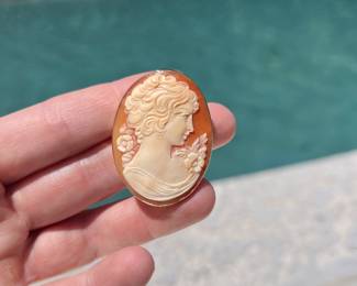 14kt Yellow Gold Cameo Pendant~$495