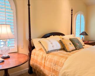 Baker California King “Georgina” Four Poster Bed~$1200