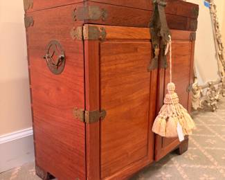 Antique Chinese jewelry box $495