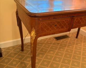 48”w x 25”d x 31