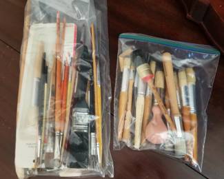 Artist brushes