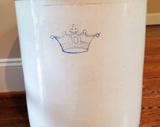Robinson Ransbottom 10-gallon crock