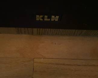 KLH Vintage Tower Speakers Pair