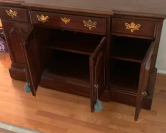 Classic Chippendale Style Mahogany Sideboard