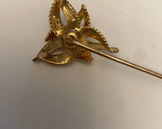 Karbra Vintage Gold Tone Floral Stick Pin with  Pearl Accent