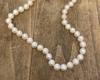 Classic Cultured Pearl Strand Necklace with Filigree Clasp