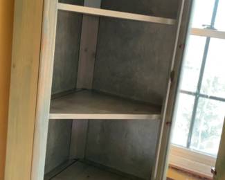 Green Minimalist Full-Length corner shelf 