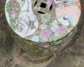 Chinese Famille Rose Decorative Ceramic Garden Stool
