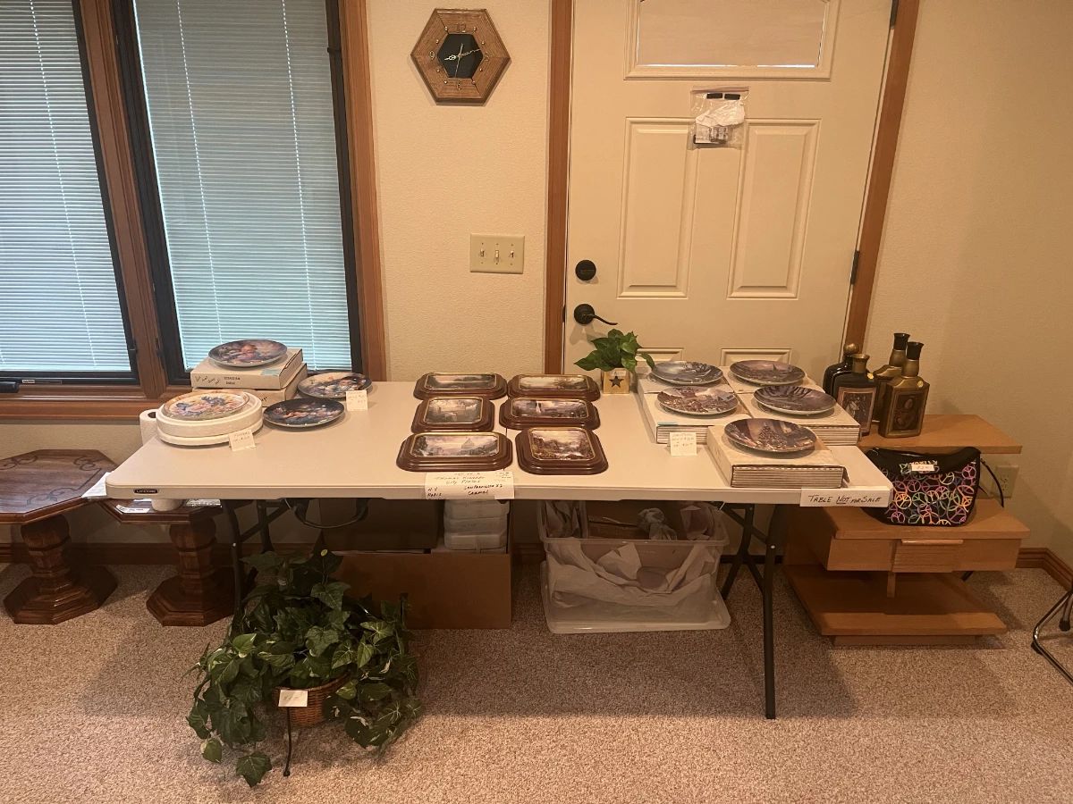 Collectible plates