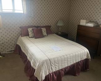 Queen size Sleep number bed